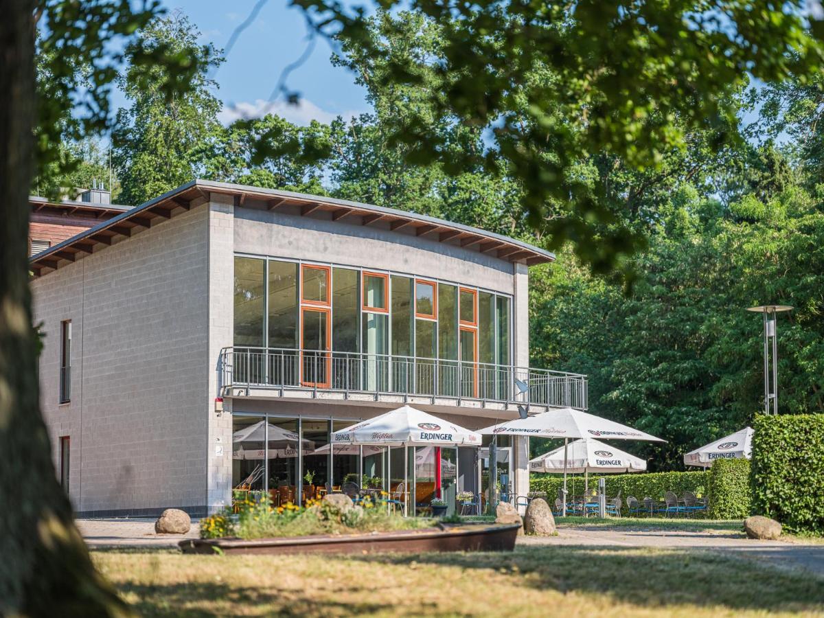 Ferienpark Plauer See Alt Schwerin Exteriör bild